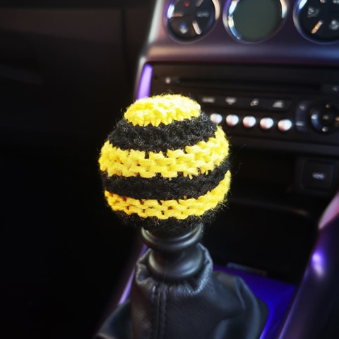 Bumble Bee Gear Knob Hat