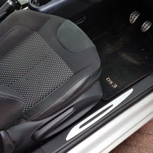 Load image into Gallery viewer, Doortrim